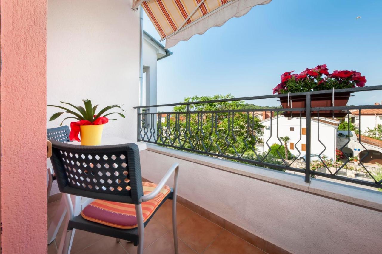 Apartments Adria Rovinj Exterior photo